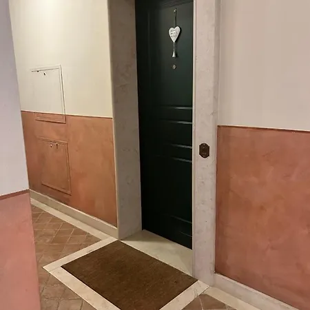 Incantevole A 100metri Dal Mare E Accanto Pista Ciclabile 임페리아