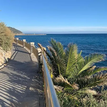Incantevole A 100metri Dal Mare E Accanto Pista Ciclabile 아파트 *