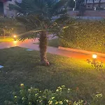 Incantevole A 100 Mt Dal Mare