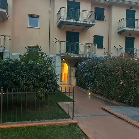 Apartment Incantevole A 100metri Dal Mare E Accanto Pista Ciclabile Imperia